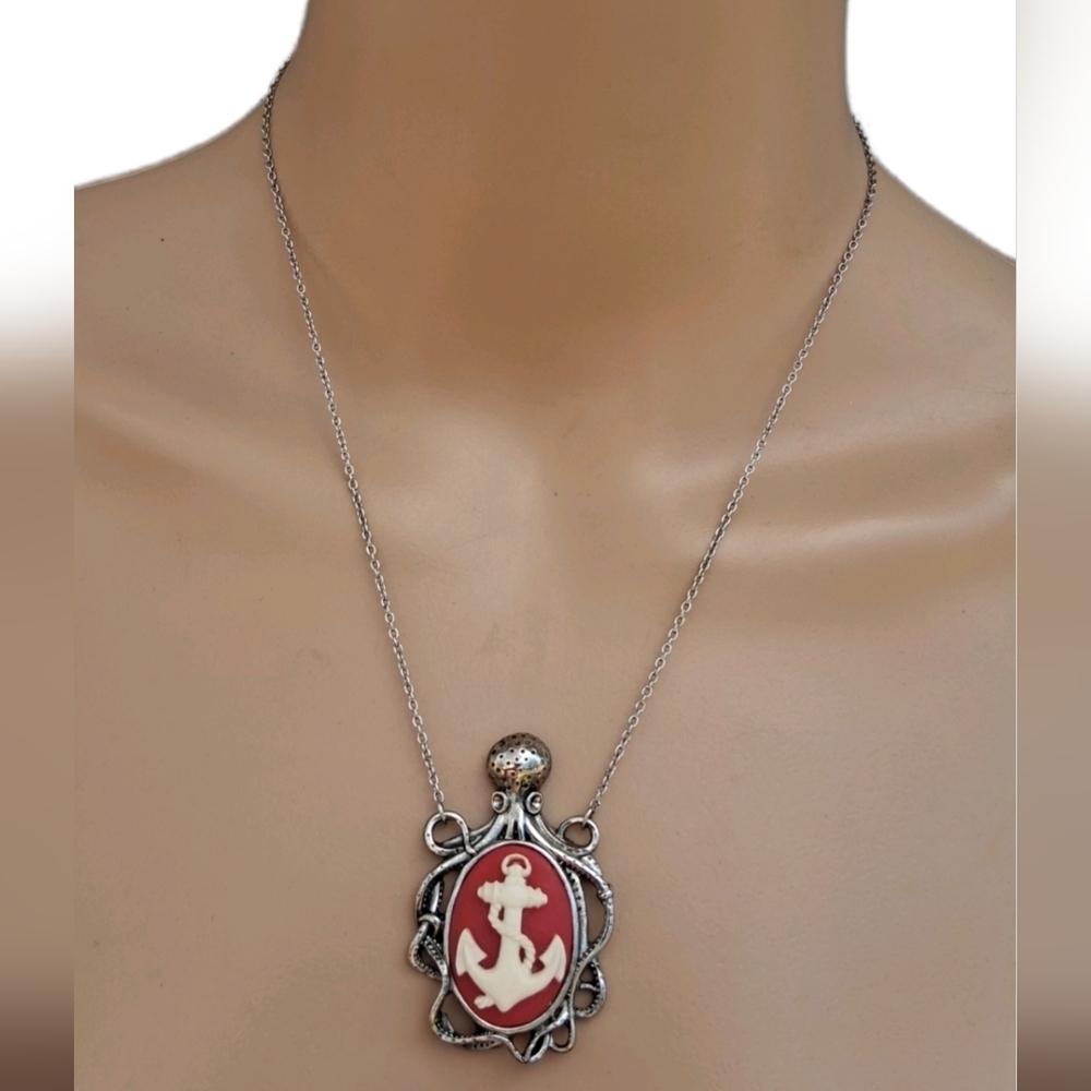 Vintage Silver Tone Octopus Anchor Cameo Necklace Red White Nautical Steampunk